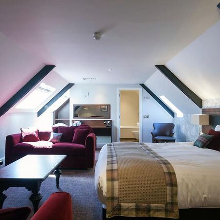 The White Hart Hotel Wetherspoon Окхамптън Екстериор снимка