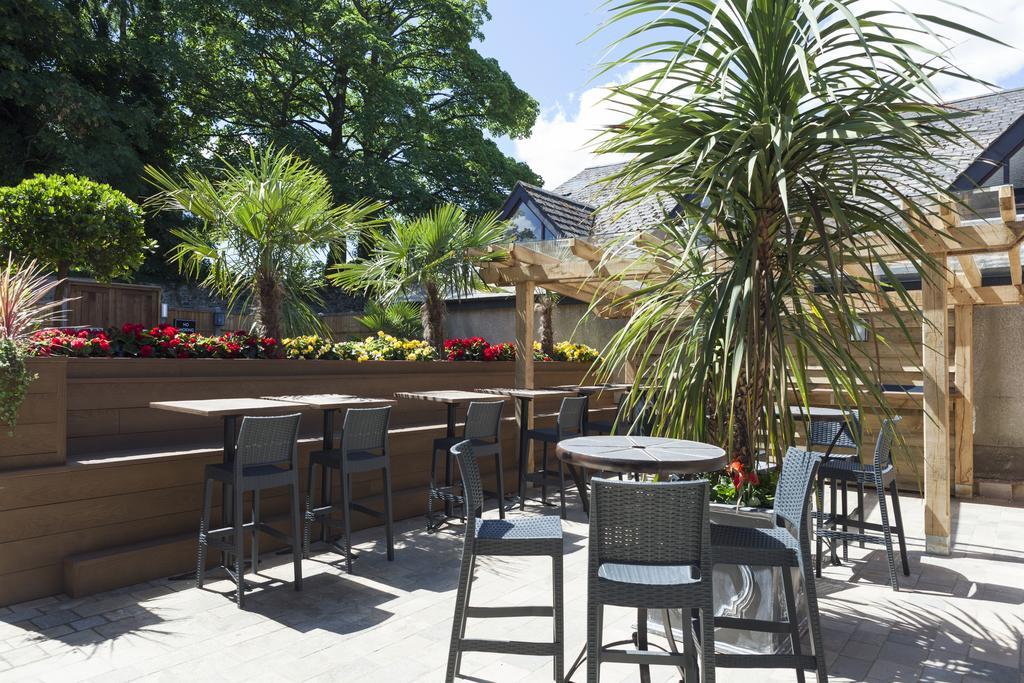 The White Hart Hotel Wetherspoon Окхамптън Екстериор снимка